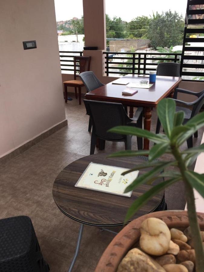 Lee Homestay ハンピ エクステリア 写真